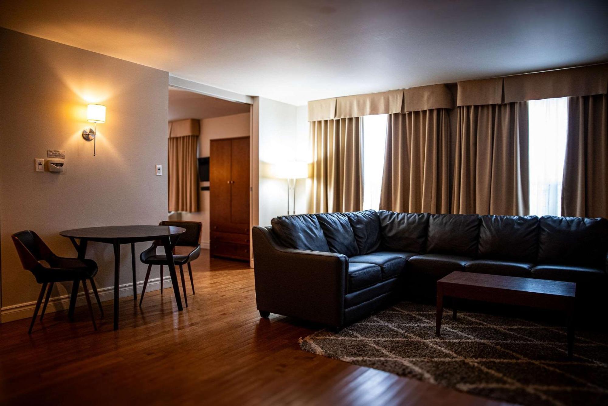 Le Noranda Hotel & Spa, Ascend Hotel Collection Rouyn-Noranda Extérieur photo